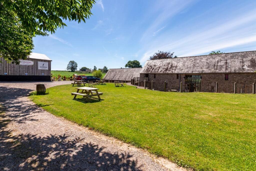 Beech Cottage, Spacious Rural Retreat Usk Eksteriør bilde